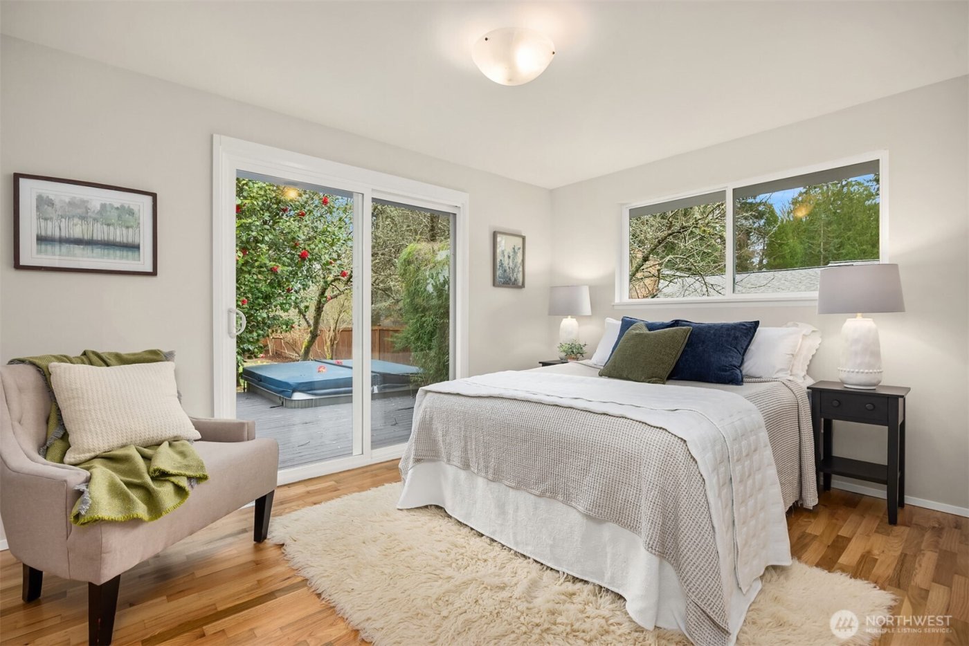 1090 Grow Avenue NW, Bainbridge Island, WA 98110