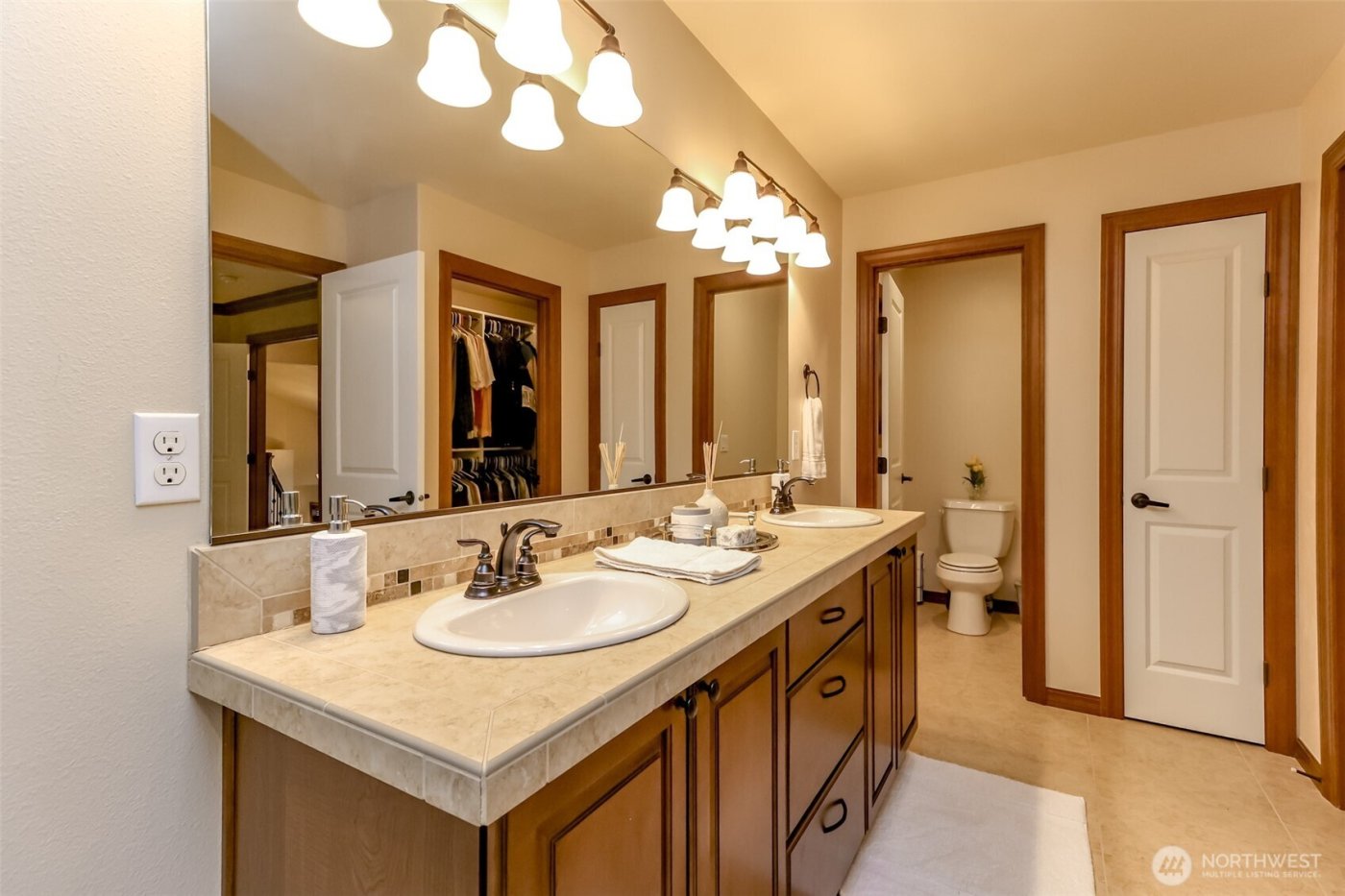 21305 62ND Street Ct E, Lake Tapps, WA 98391