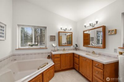 91 E Franjo Beach Drive , Shelton, WA 98584 - Photo 13