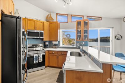 91 E Franjo Beach Drive , Shelton, WA 98584 - Photo 8