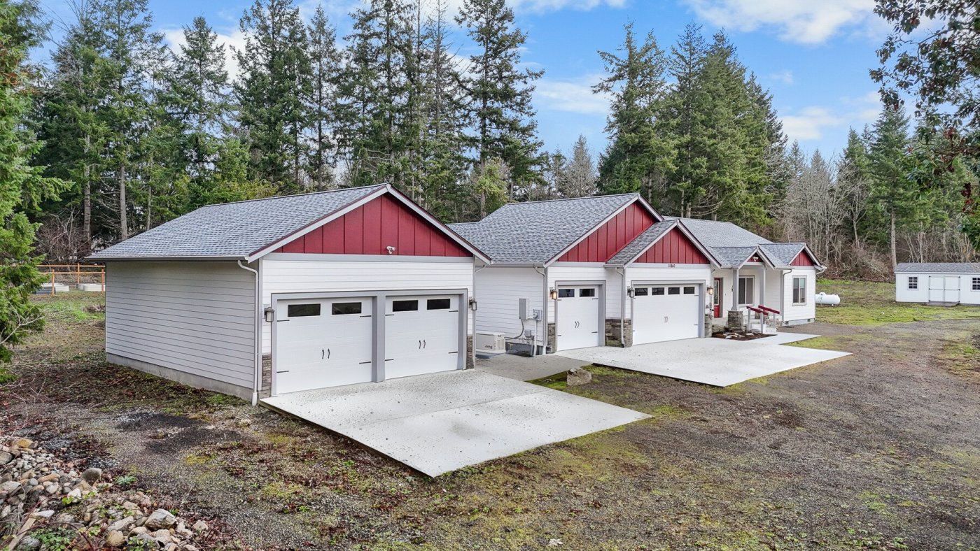 15840 Lawrence Lake Road SE, Yelm, WA 98597