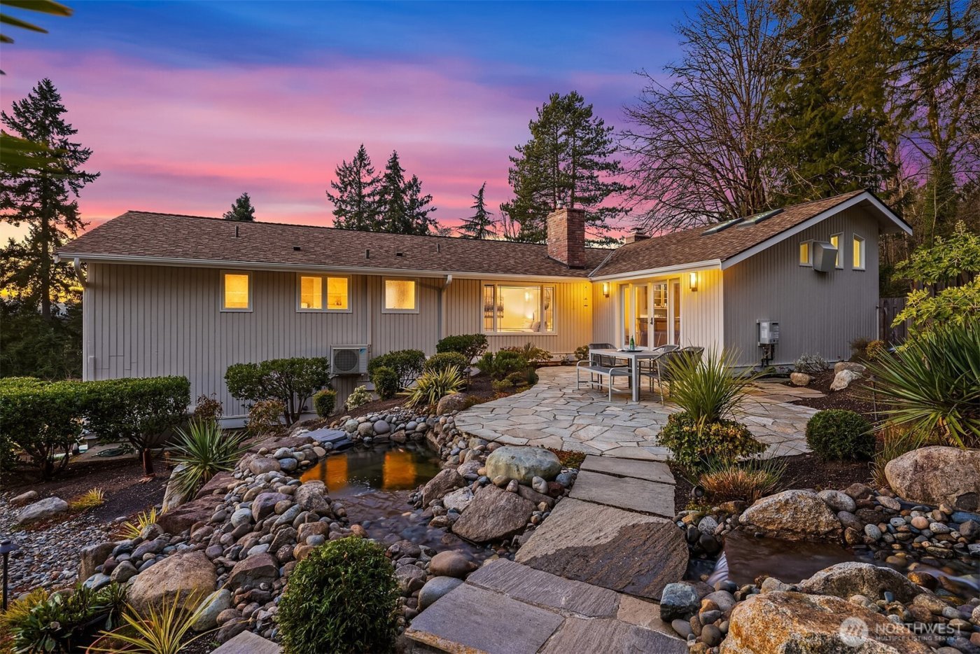 8413 SE 53rd Place , Mercer Island, WA 98040