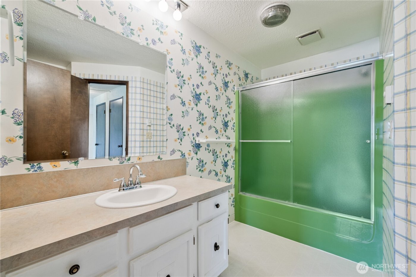 605 Peardale Lane #18, Longview, WA 98632