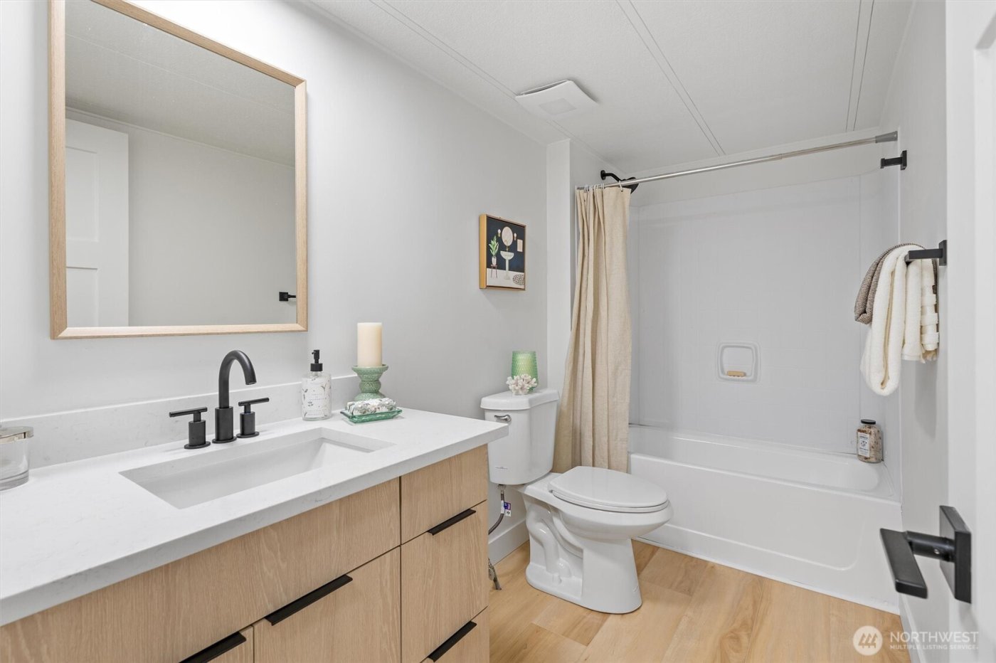 9814 191st Street E, Puyallup, WA 98375