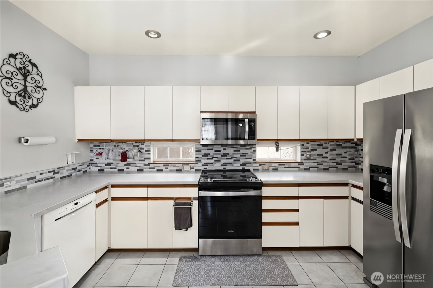 11218 3rd Avenue E, Tacoma, WA 98445-7727