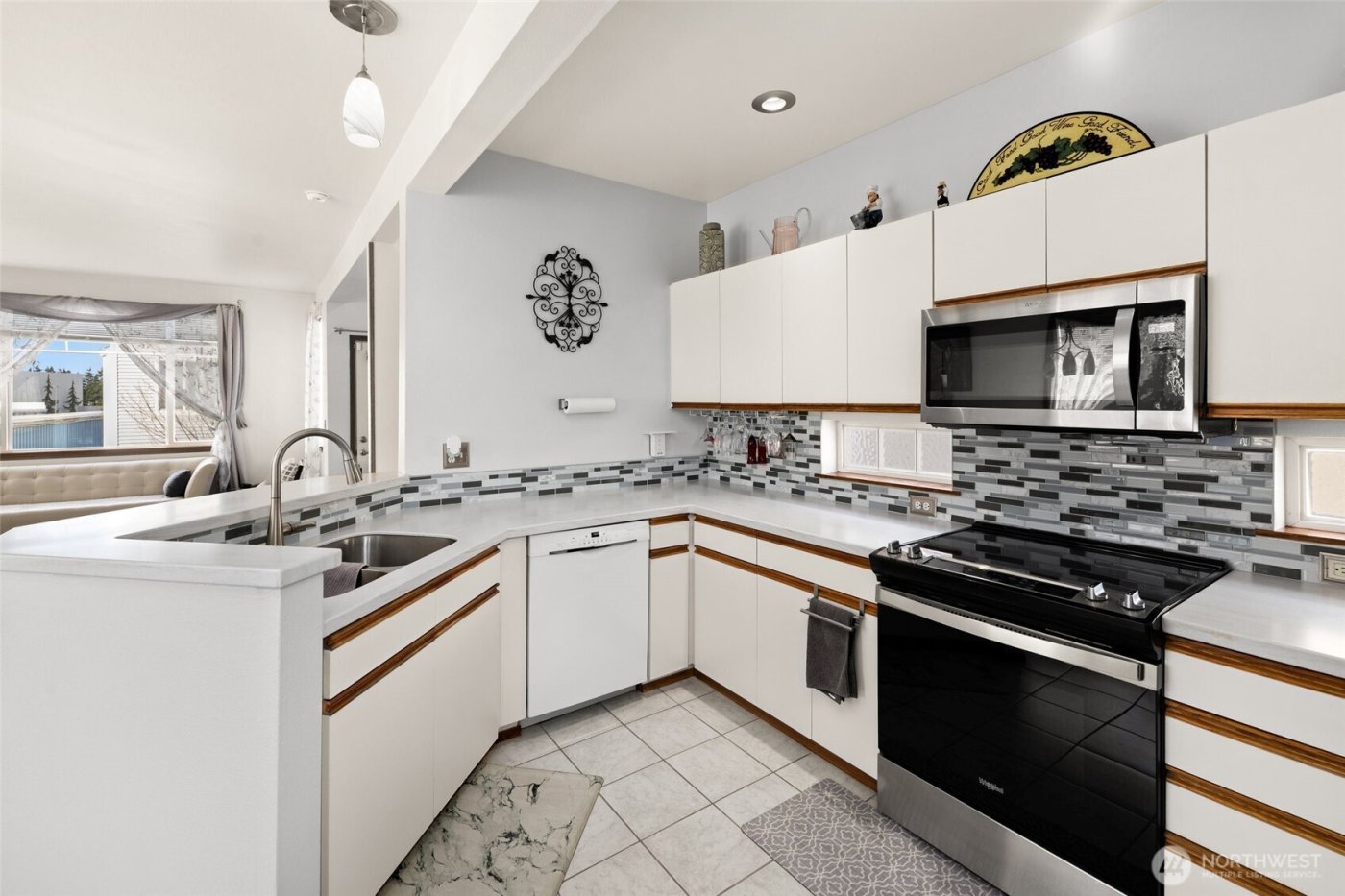 11218 3rd Avenue E, Tacoma, WA 98445-7727