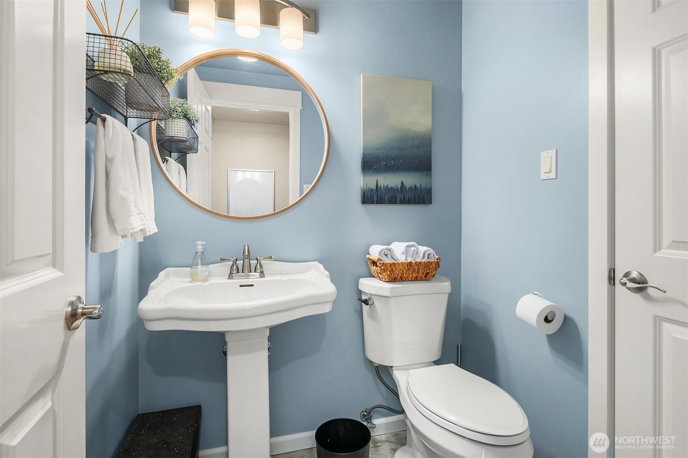 1452 8th Place S, Edmonds, WA 98020