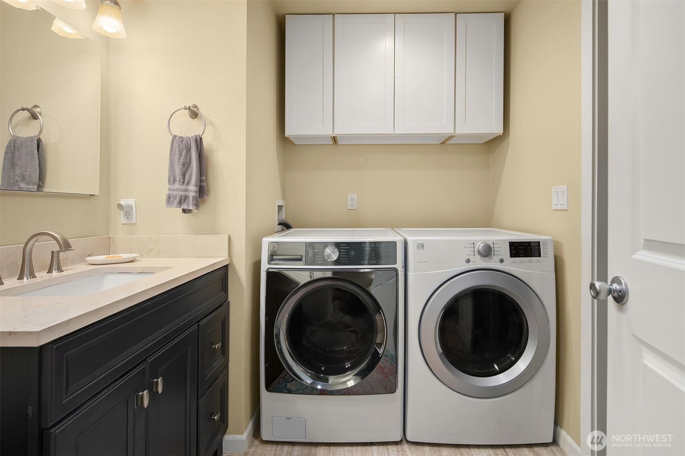 1452 8th Place S, Edmonds, WA 98020