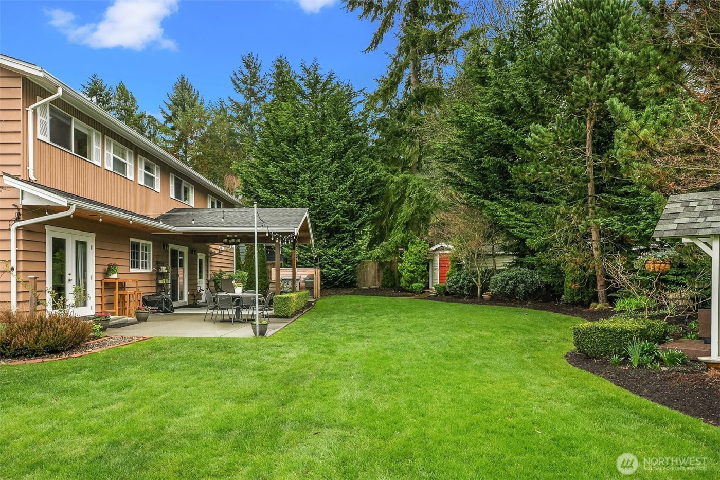 1452 8th Place S, Edmonds, WA 98020