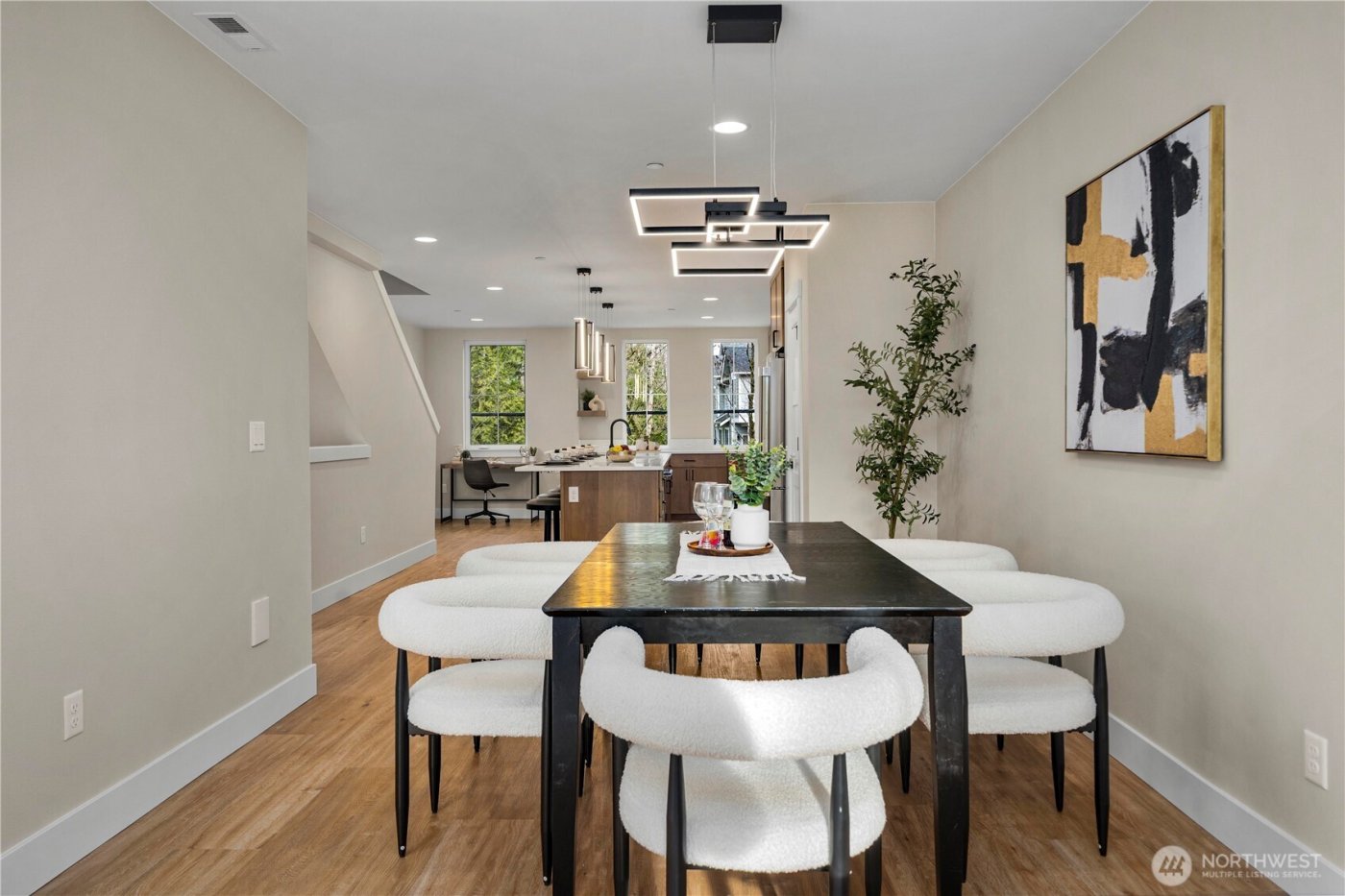 537 NW Juniper Street , Issaquah, WA 98027