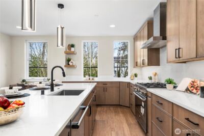 537 NW Juniper Street , Issaquah, WA 98027 - Photo 19