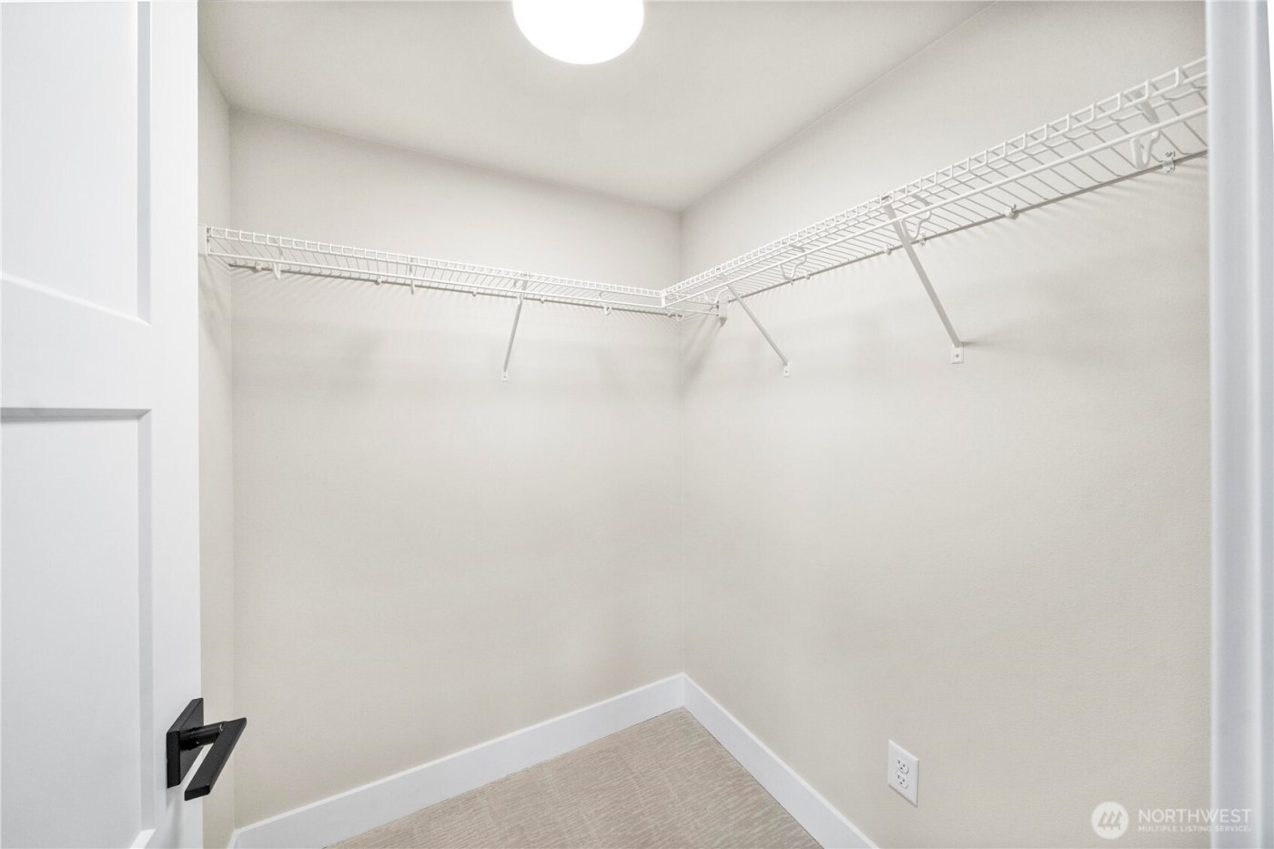 537 NW Juniper Street , Issaquah, WA 98027