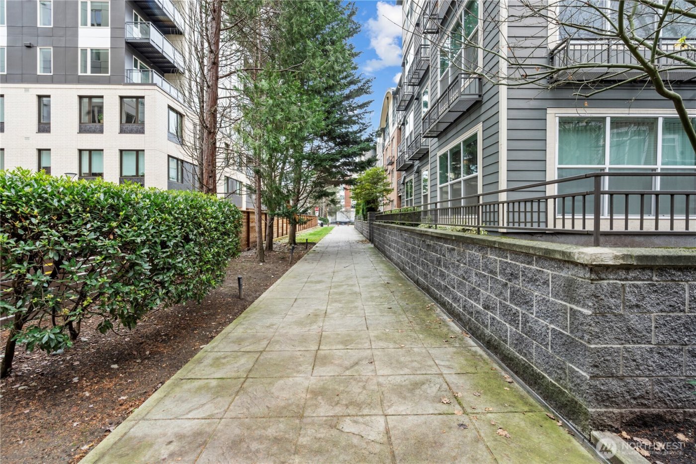 16275 NE 85th Street #107, Redmond, WA 98052