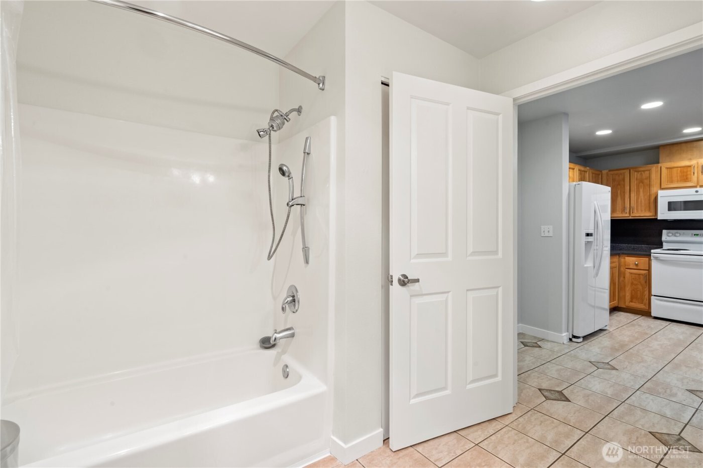 16275 NE 85th Street #107, Redmond, WA 98052