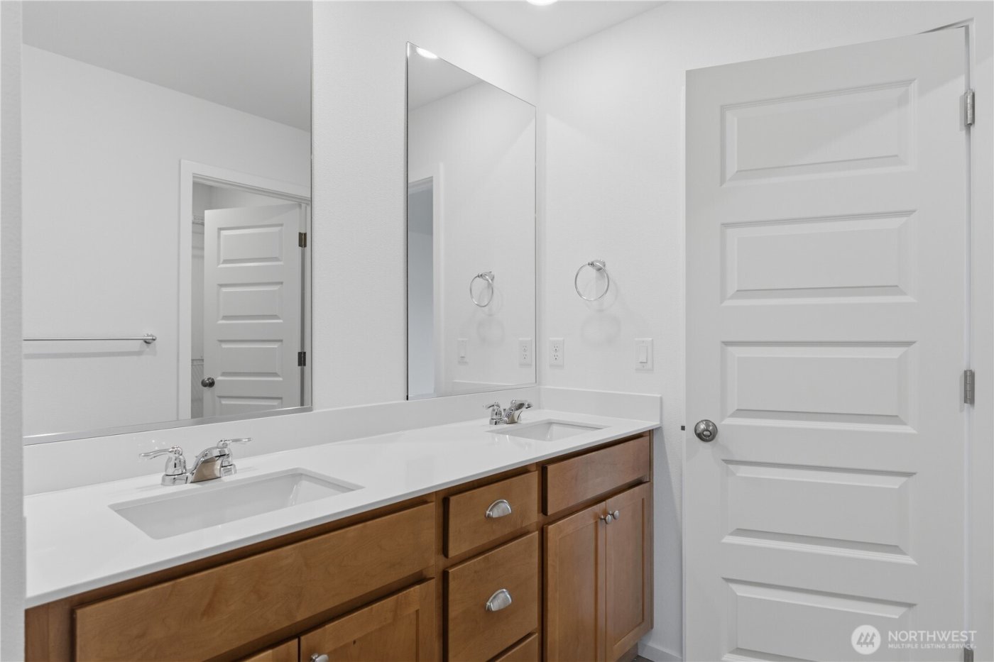 2530 Wonderland Way , Port Townsend, WA 98368