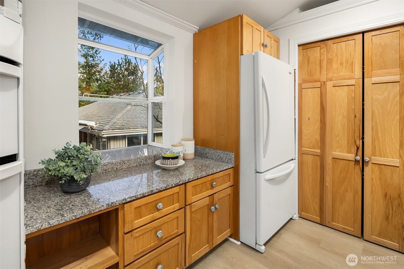 17226 SE 40th Place , Bellevue, WA 98008