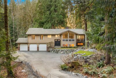 21743 NE 176th Place , Woodinville, WA 98077