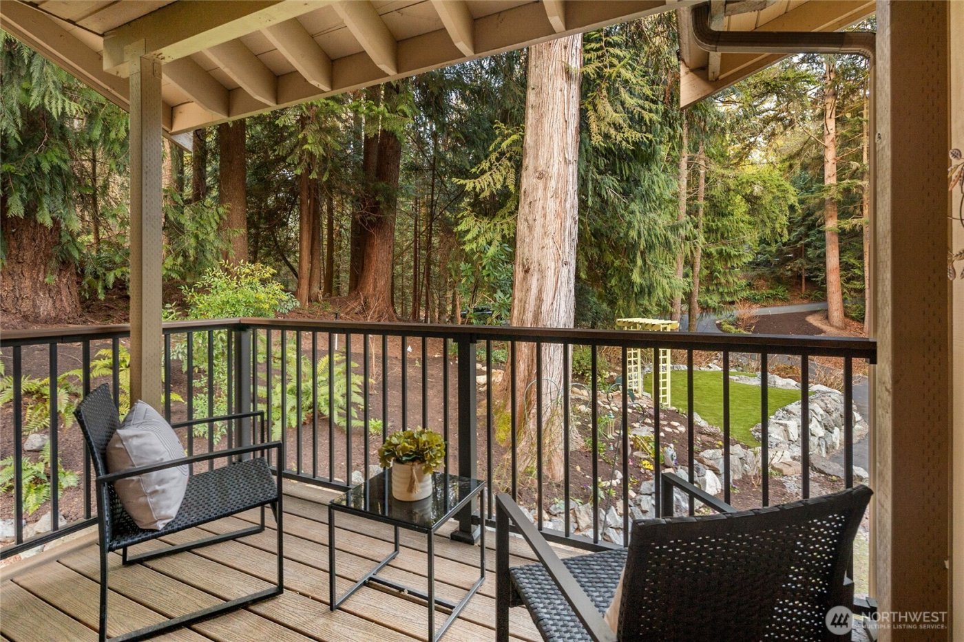 21743 NE 176th Place , Woodinville, WA 98077