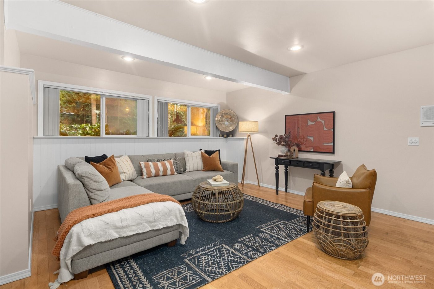 21743 NE 176th Place , Woodinville, WA 98077