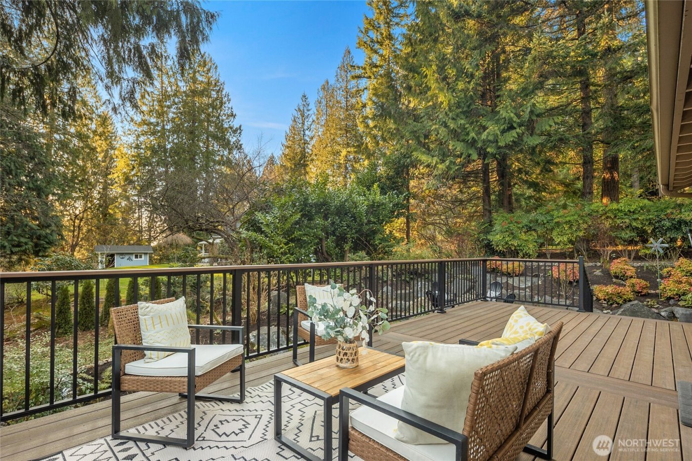 21743 NE 176th Place , Woodinville, WA 98077