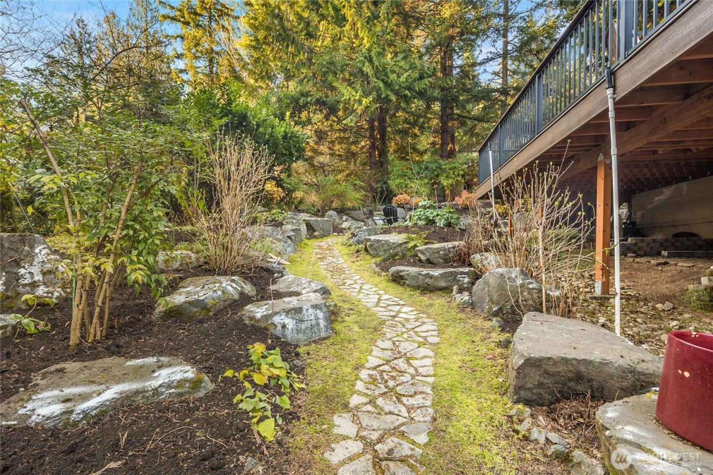 21743 NE 176th Place , Woodinville, WA 98077