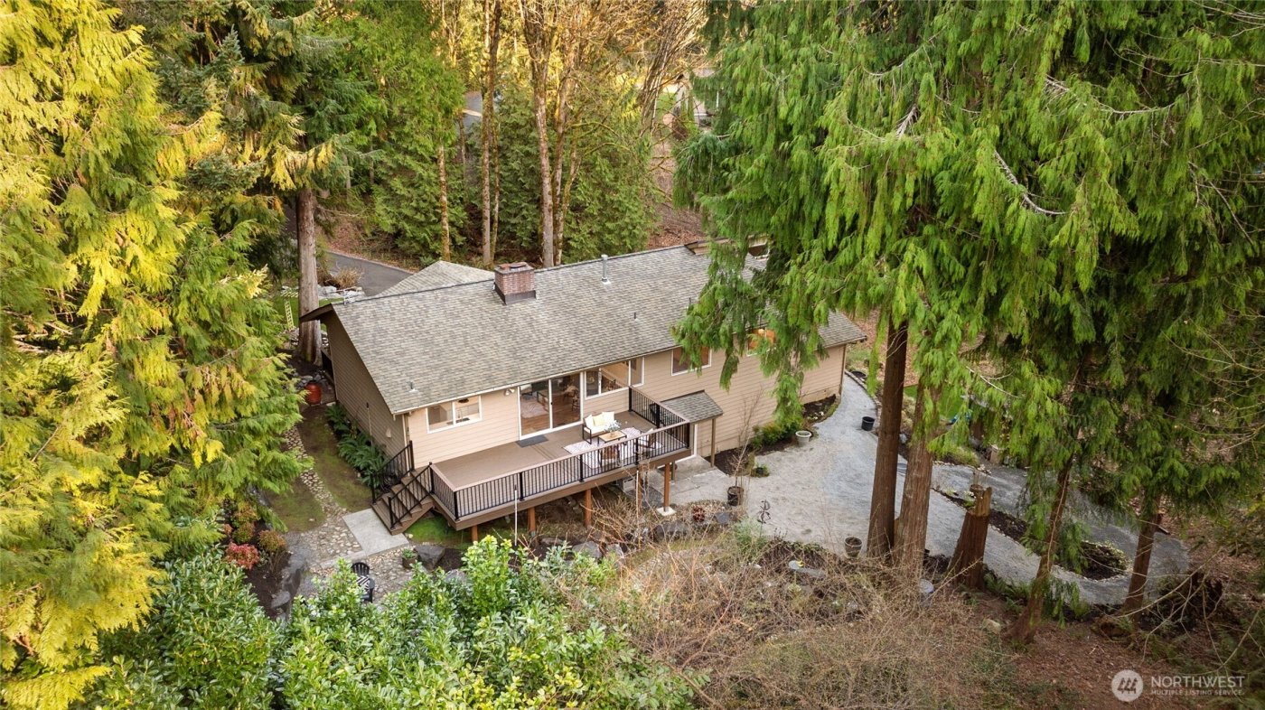 21743 NE 176th Place , Woodinville, WA 98077