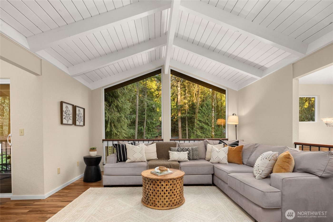 21743 NE 176th Place , Woodinville, WA 98077