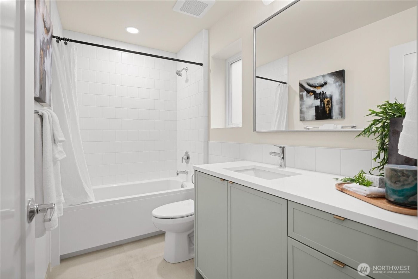 4222 Meridian Avenue N #B, Seattle, WA 98103