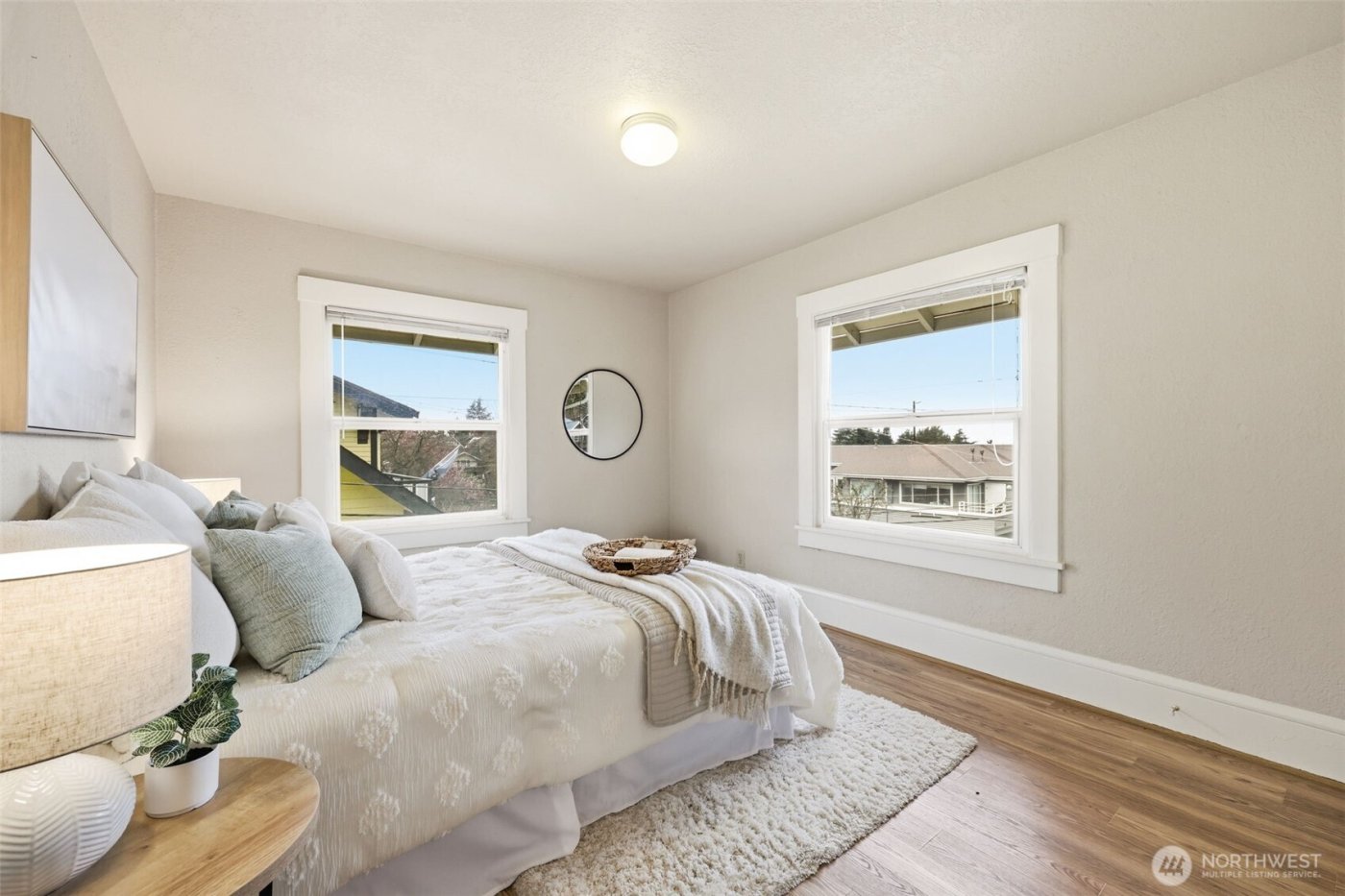 209 W McGraw Street , Seattle, WA 98119