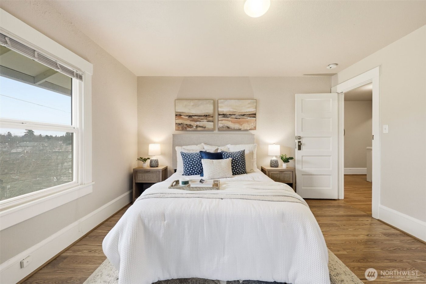 209 W McGraw Street , Seattle, WA 98119