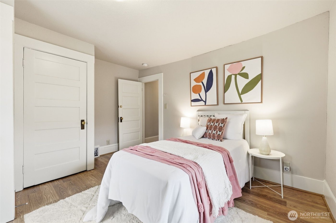 209 W McGraw Street , Seattle, WA 98119