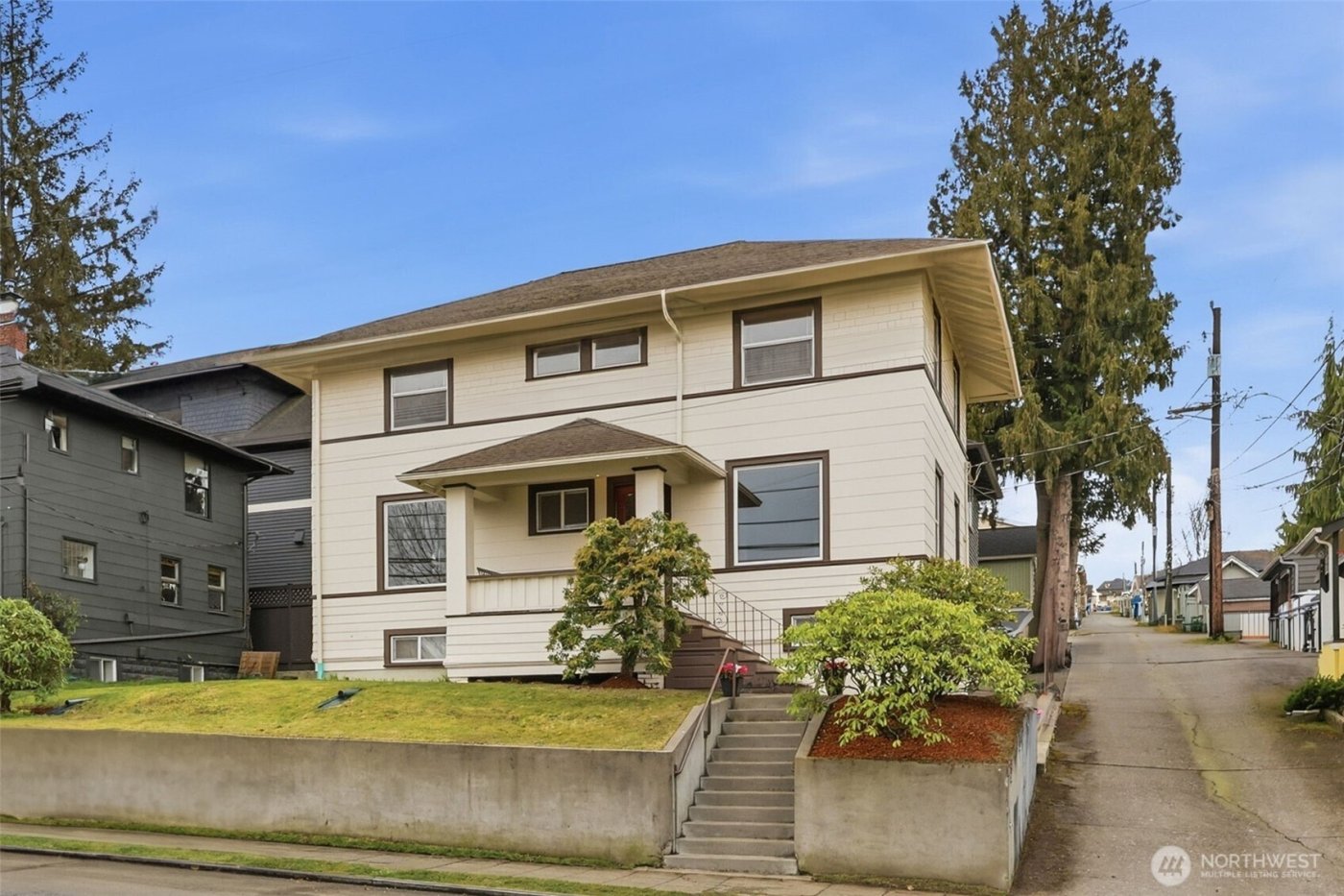 209 W McGraw Street , Seattle, WA 98119