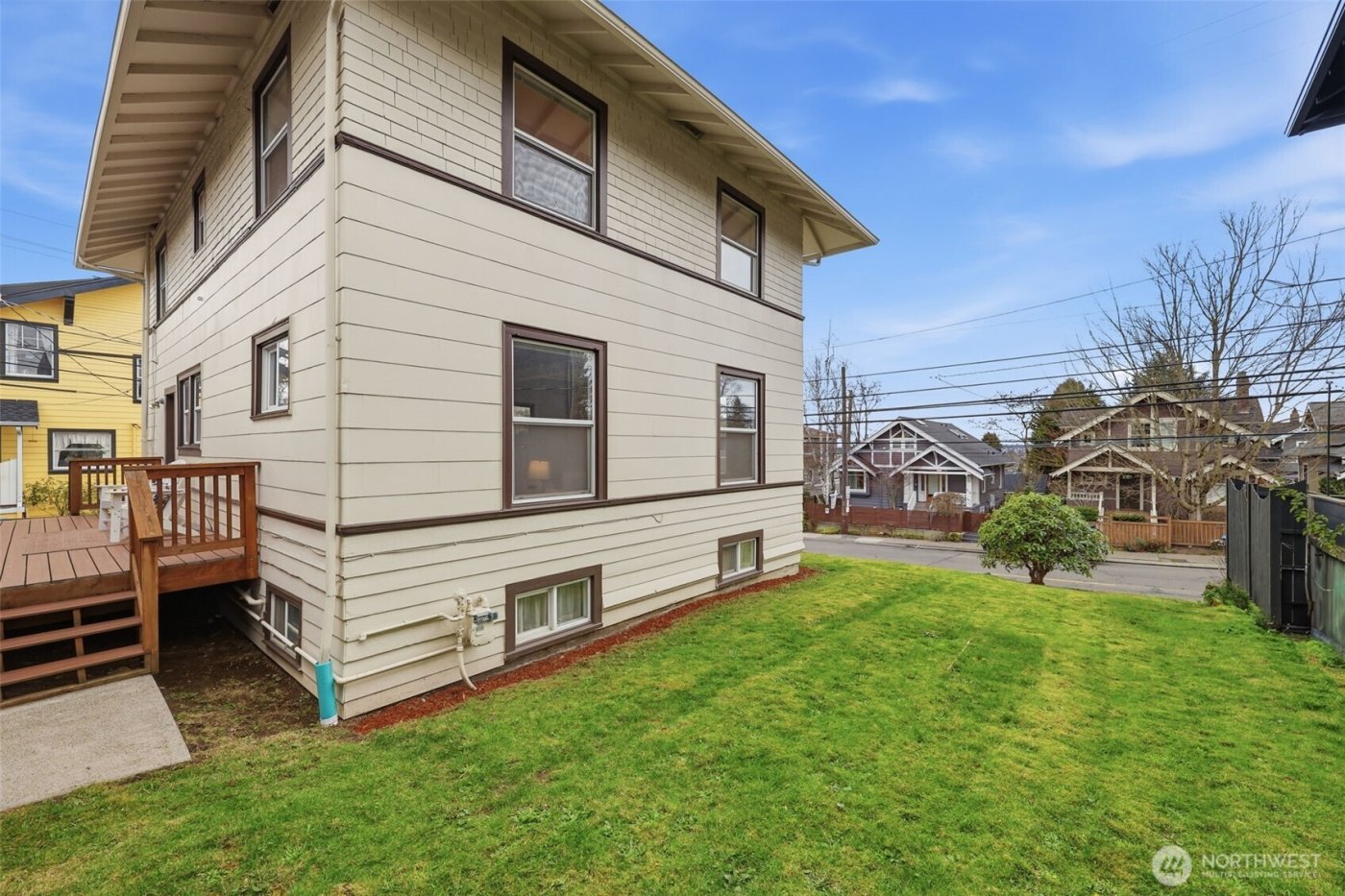 209 W McGraw Street , Seattle, WA 98119