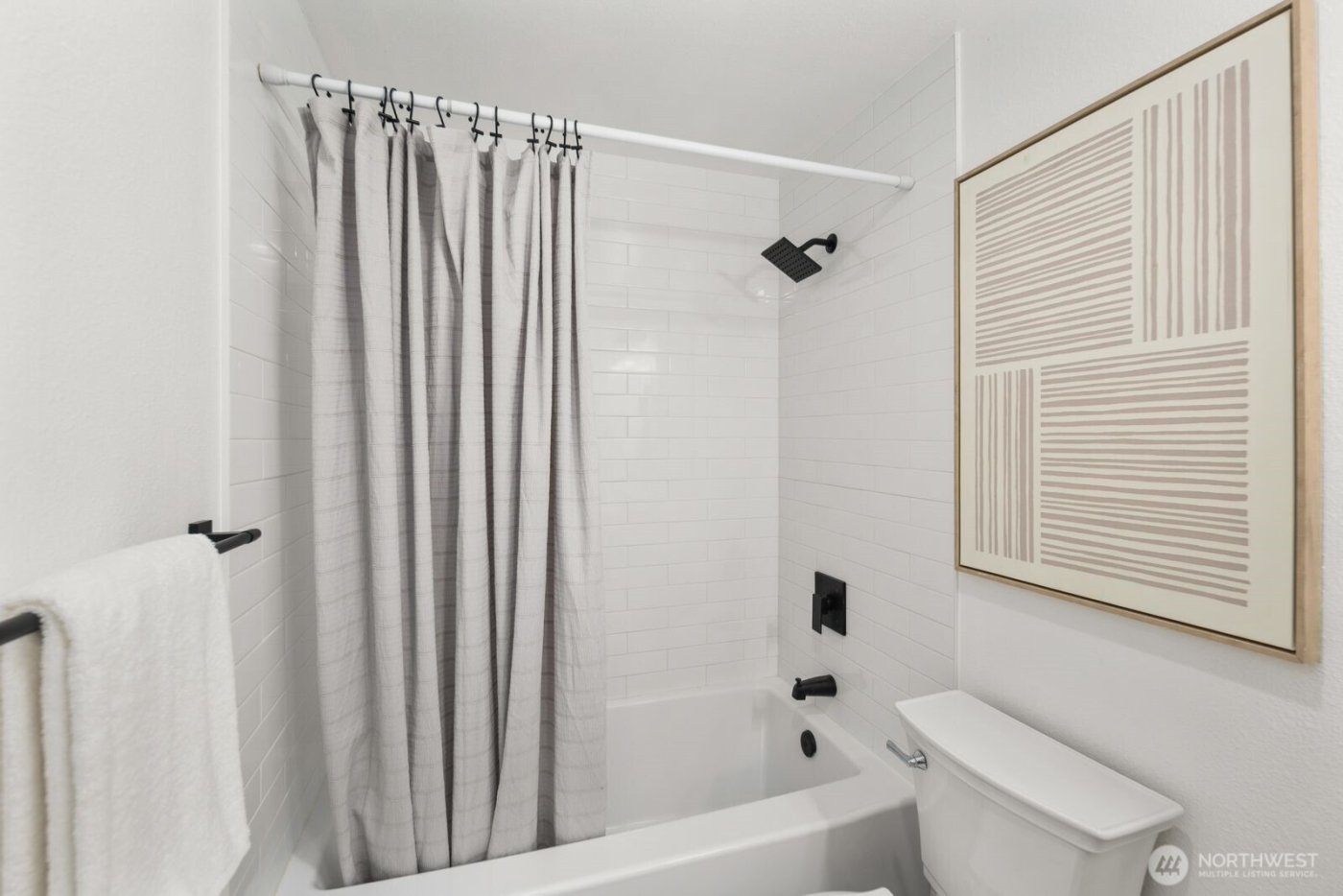 10014 NE 127th Place #A201, Kirkland, WA 98034