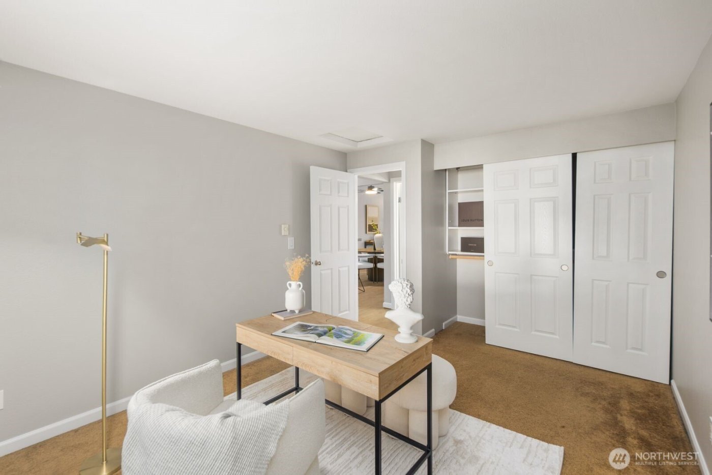 10014 NE 127th Place #A201, Kirkland, WA 98034