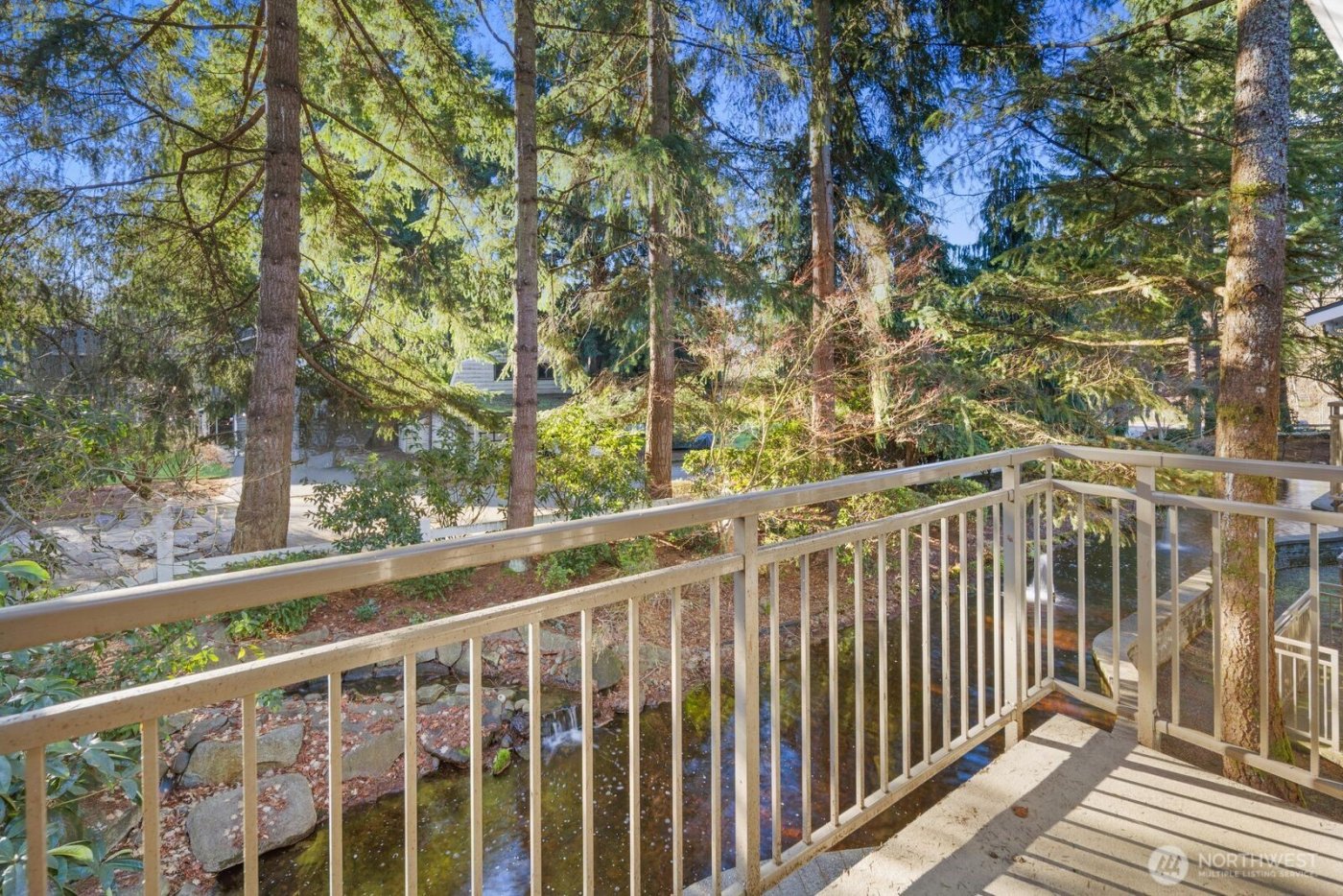 10014 NE 127th Place #A201, Kirkland, WA 98034