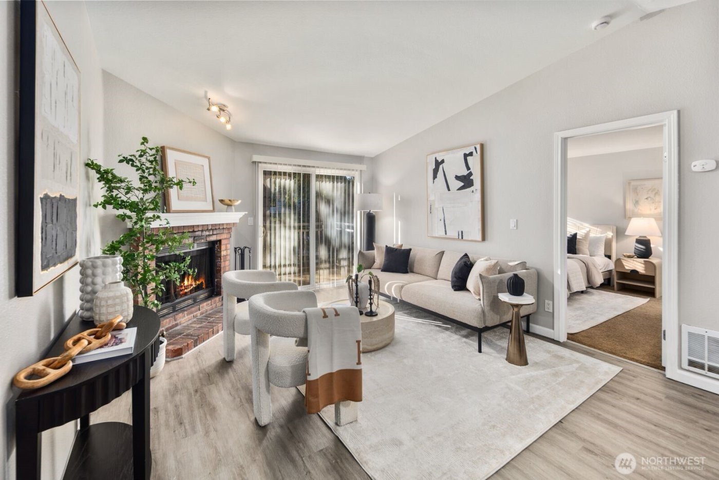 10014 NE 127th Place #A201, Kirkland, WA 98034