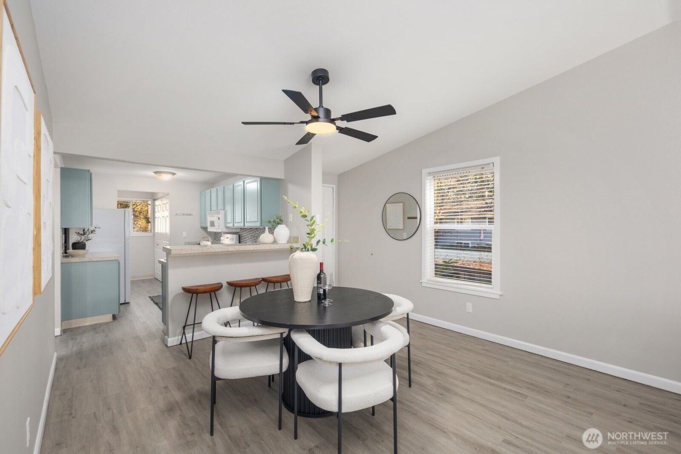 10014 NE 127th Place #A201, Kirkland, WA 98034