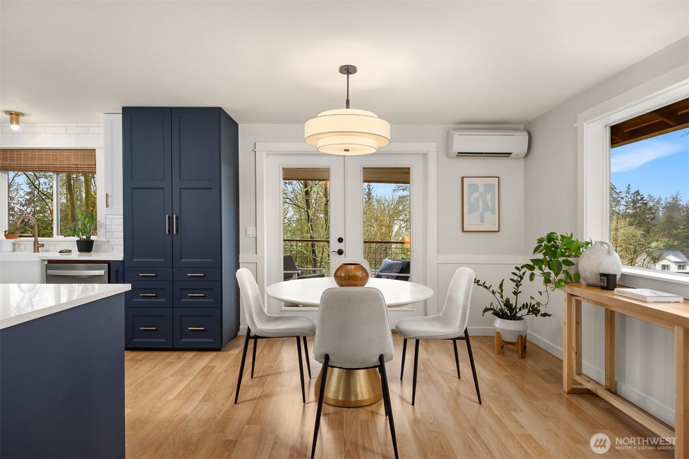 1585 NE Park View Drive , Bainbridge Island, WA 98110