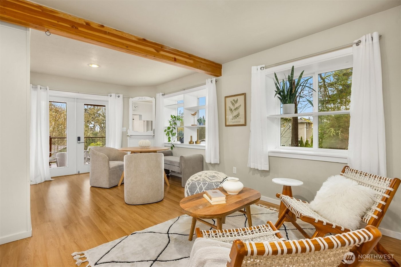 1585 NE Park View Drive , Bainbridge Island, WA 98110