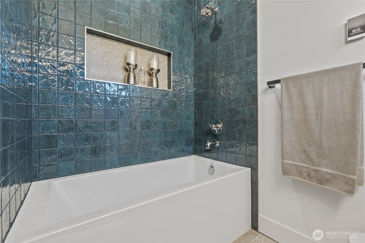 6315 9th Avenue NW, Seattle, WA 98107