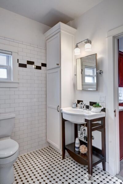 2608 S Grand Street , Seattle, WA 98144 - Photo 16