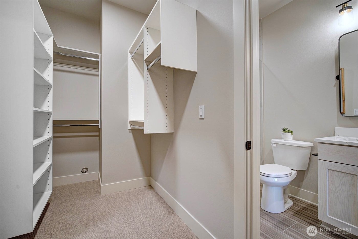 438 20th Ave , Kirkland, WA 98033