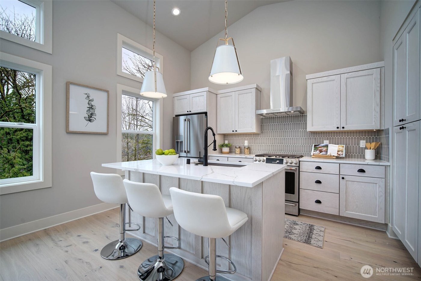 438 20th Ave , Kirkland, WA 98033