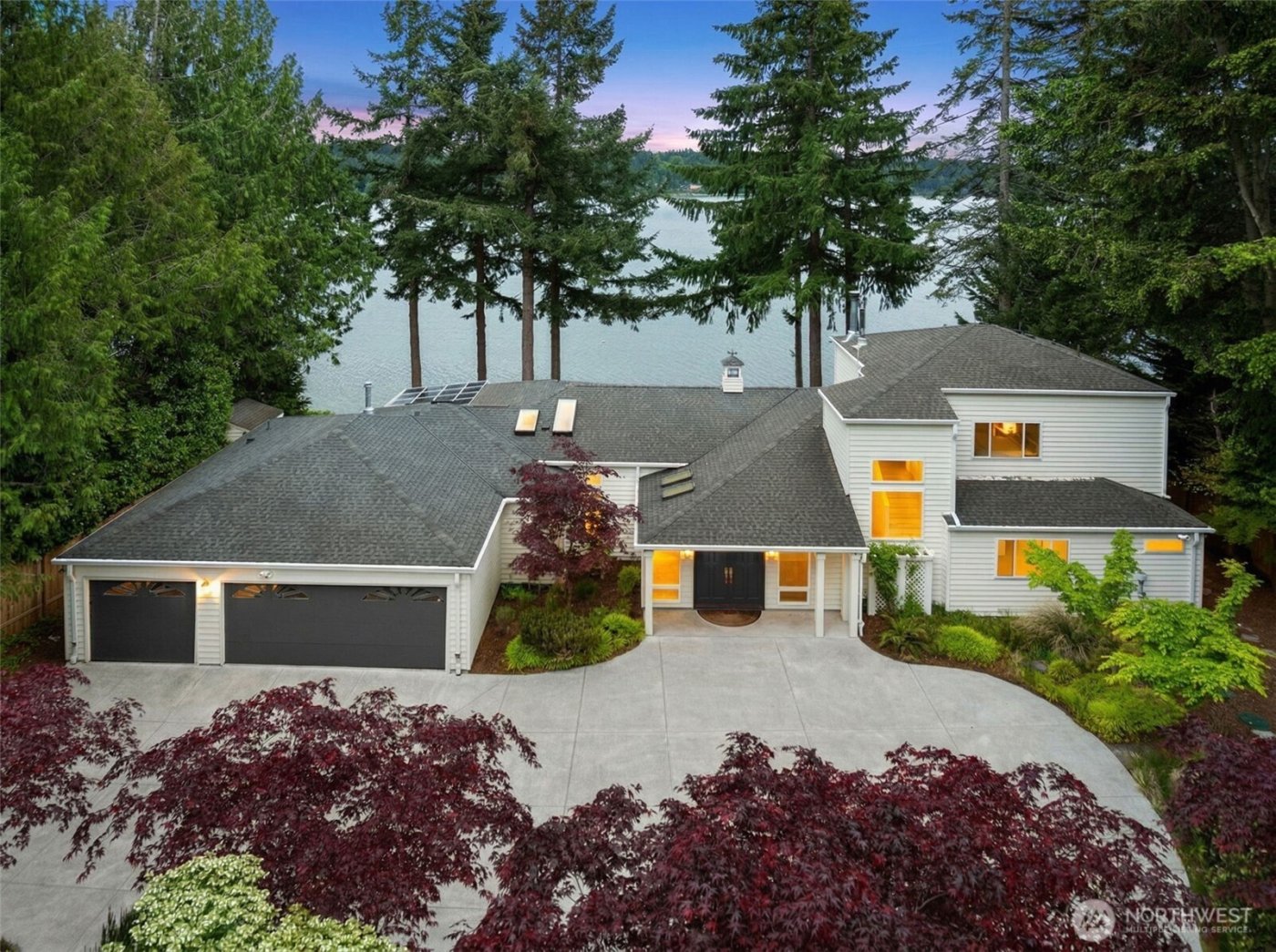 3236 Gravelly Beach Loop NW, Olympia, WA 98502