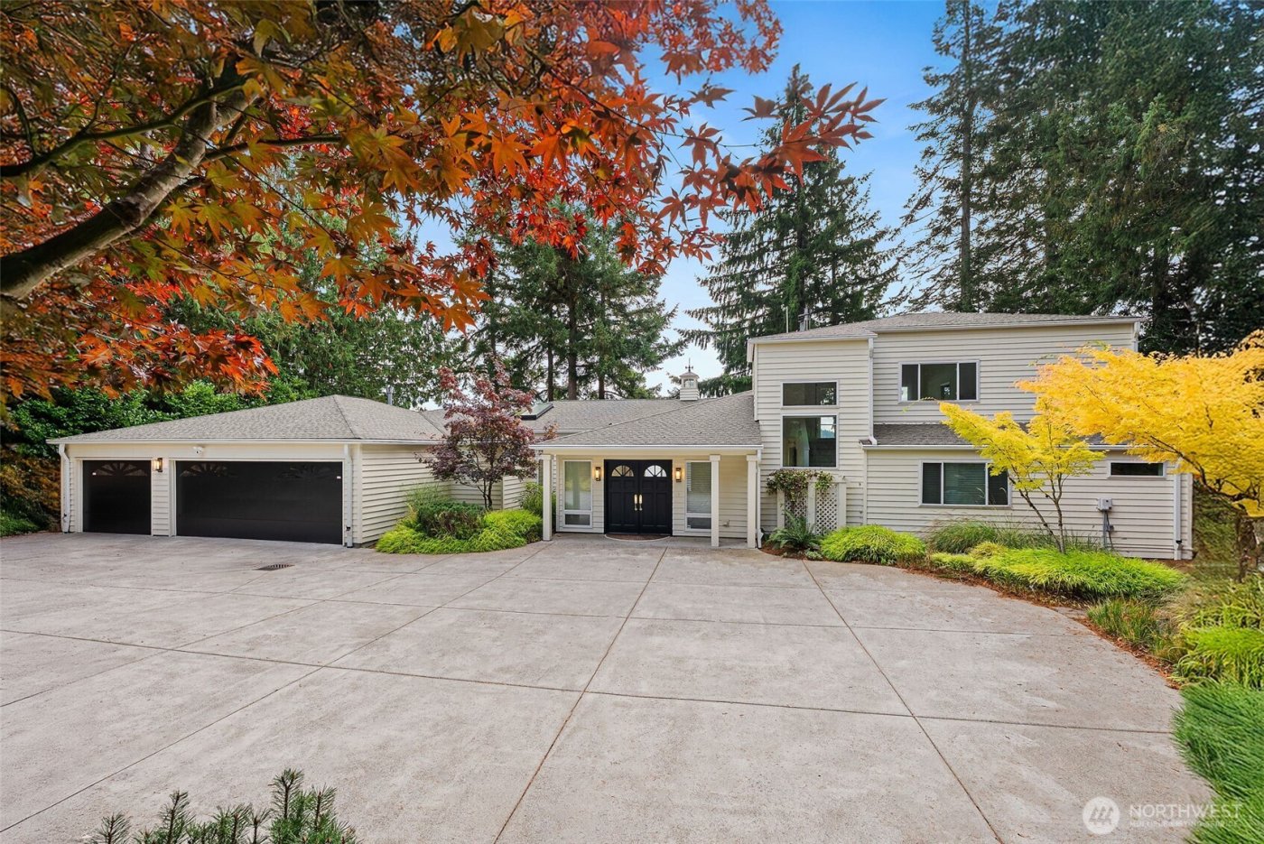 3236 Gravelly Beach Loop NW, Olympia, WA 98502