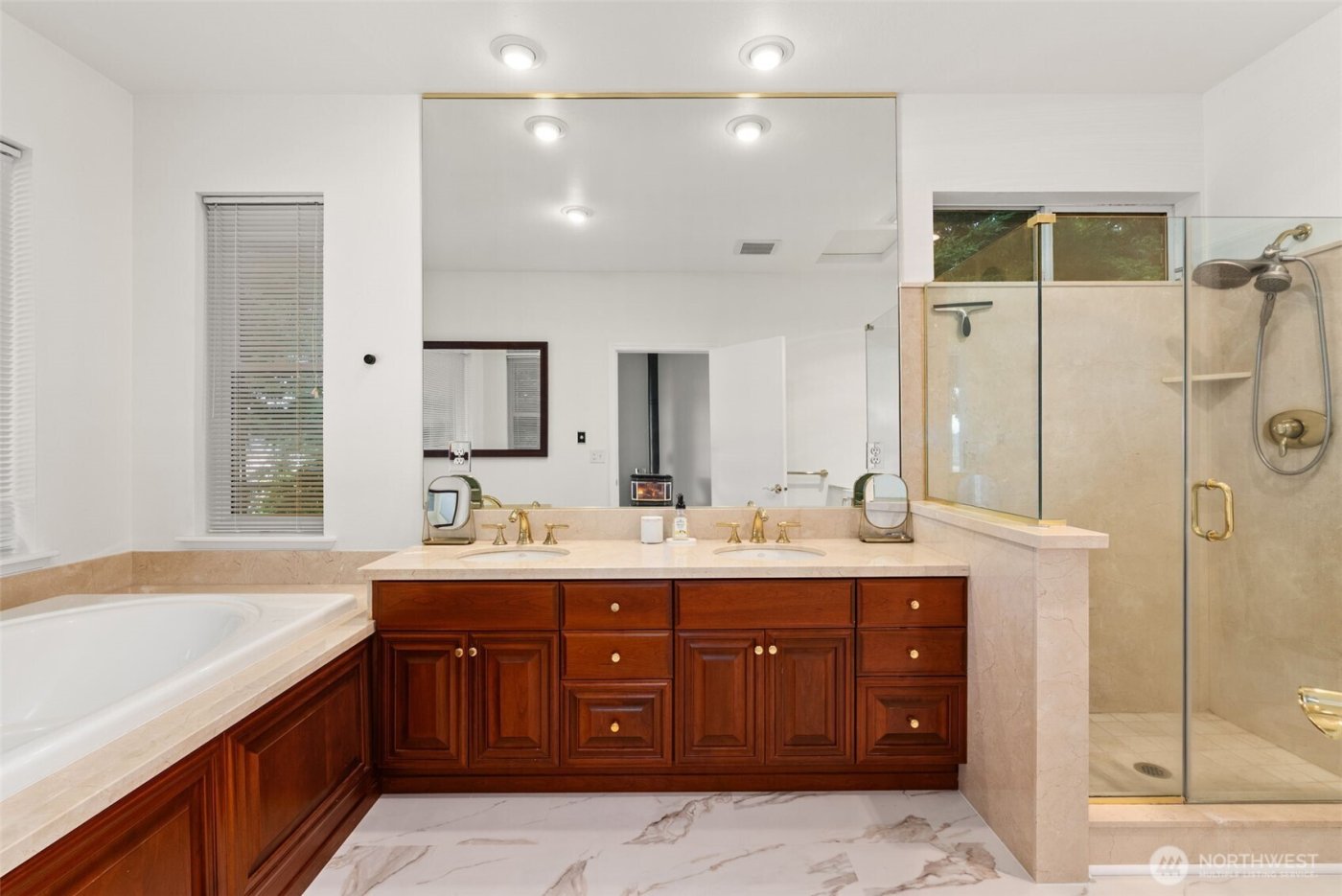 3236 Gravelly Beach Loop NW, Olympia, WA 98502