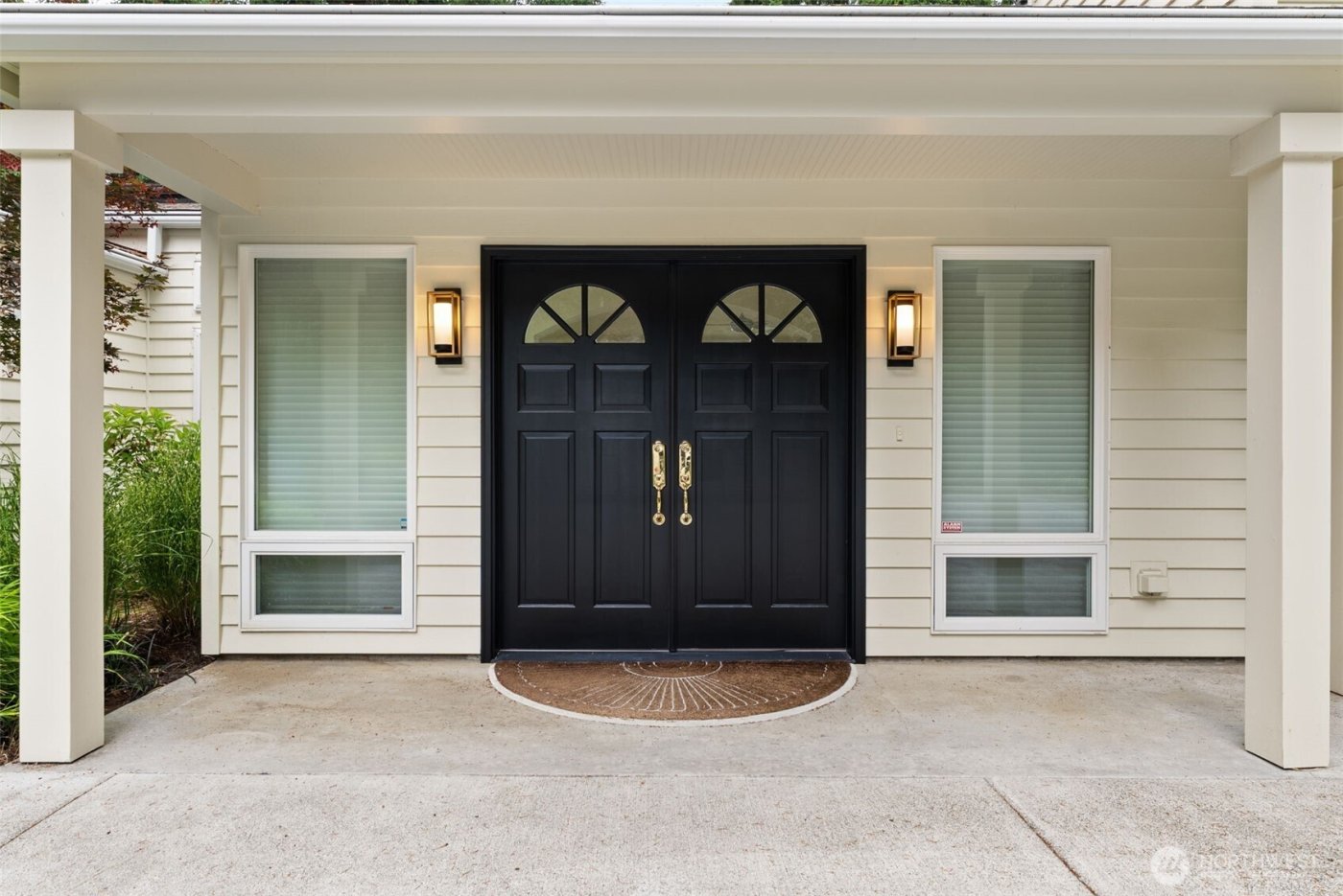 3236 Gravelly Beach Loop NW, Olympia, WA 98502