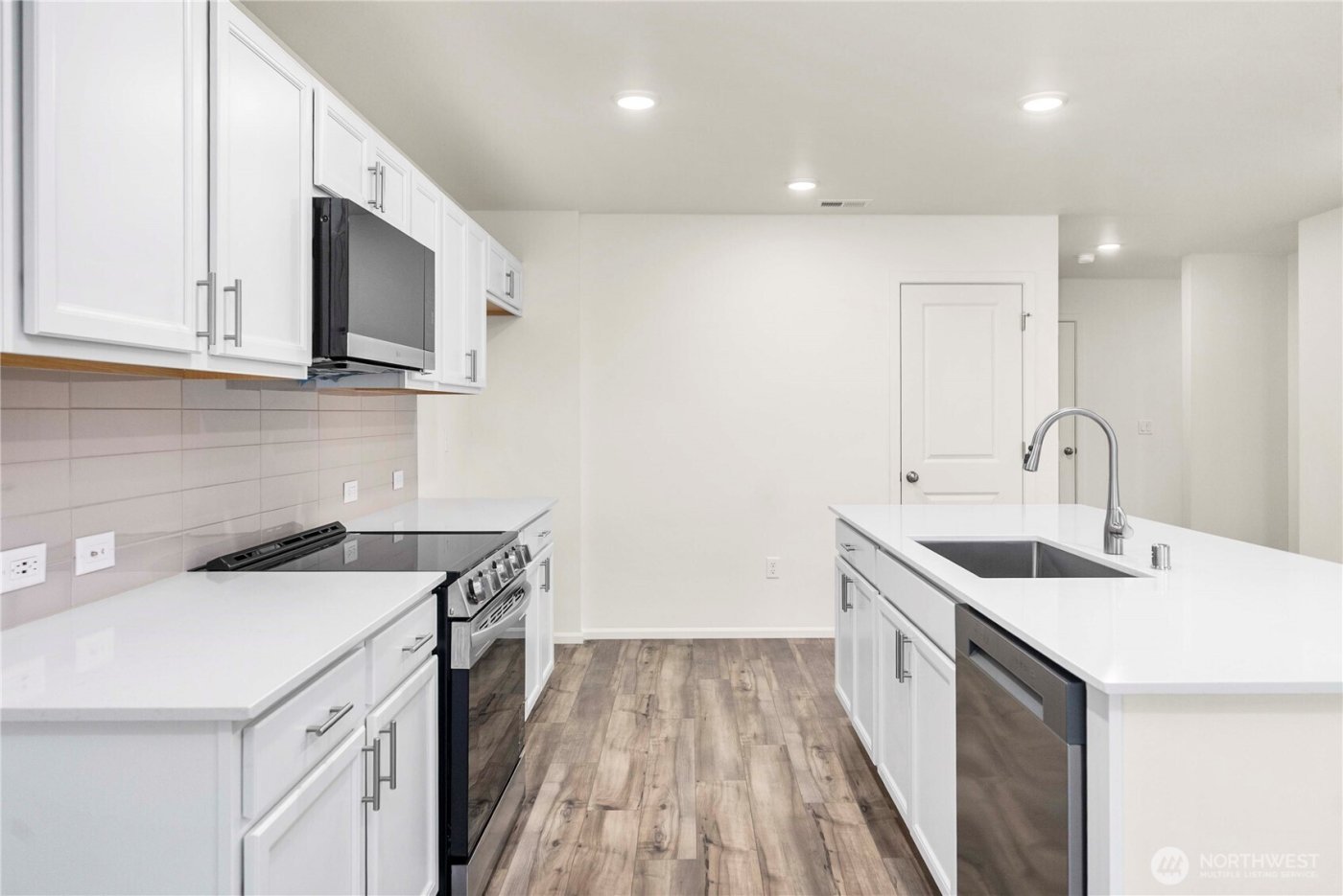 285 Wind River Drive , Chehalis, WA 98532