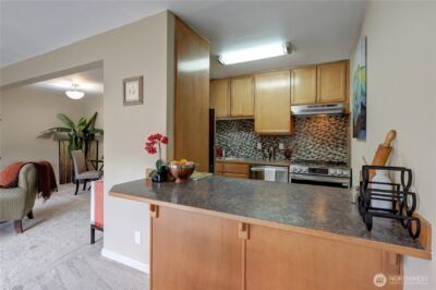 7924 212th Street SW #305, Edmonds, WA 98026 - Photo 4